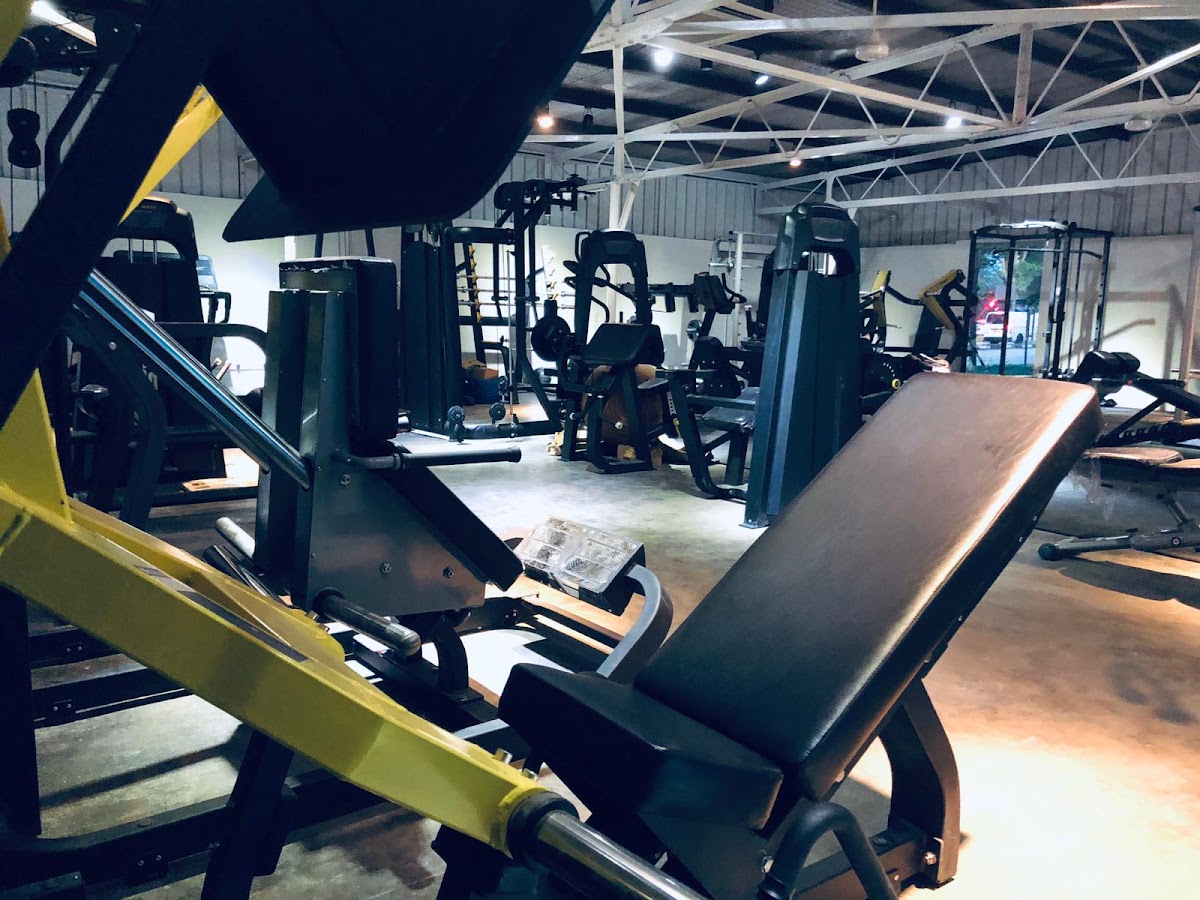 Dennis Gym